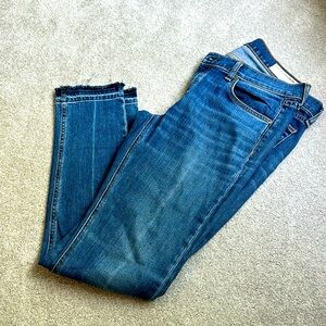 Rag and bone raw hem jean size 28